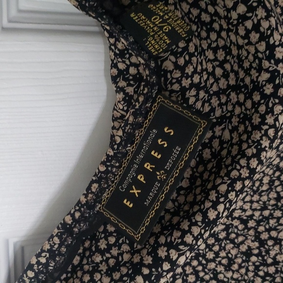 Express brand womens skirt - Picture 3 of 5